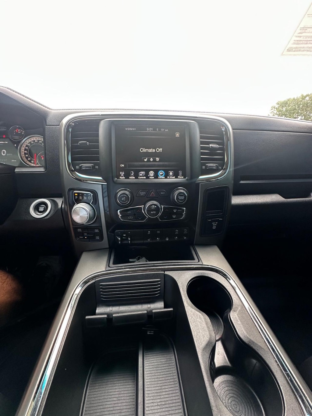 Ram 1500 Vehicle Full-screen Gallery Image 18