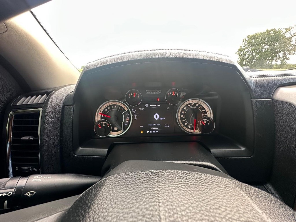 Ram 1500 Vehicle Full-screen Gallery Image 22