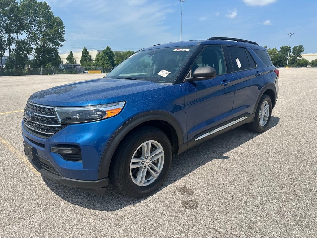 Ford Explorer Vehicle Full-screen Gallery Image 8
