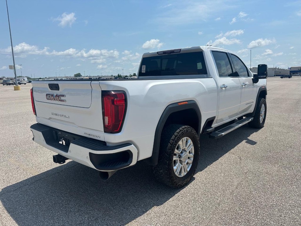 GMC Sierra 3500HD Vehicle Full-screen Gallery Image 3