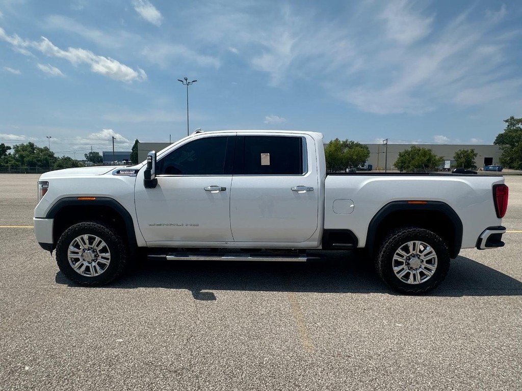 GMC Sierra 3500HD Vehicle Full-screen Gallery Image 4