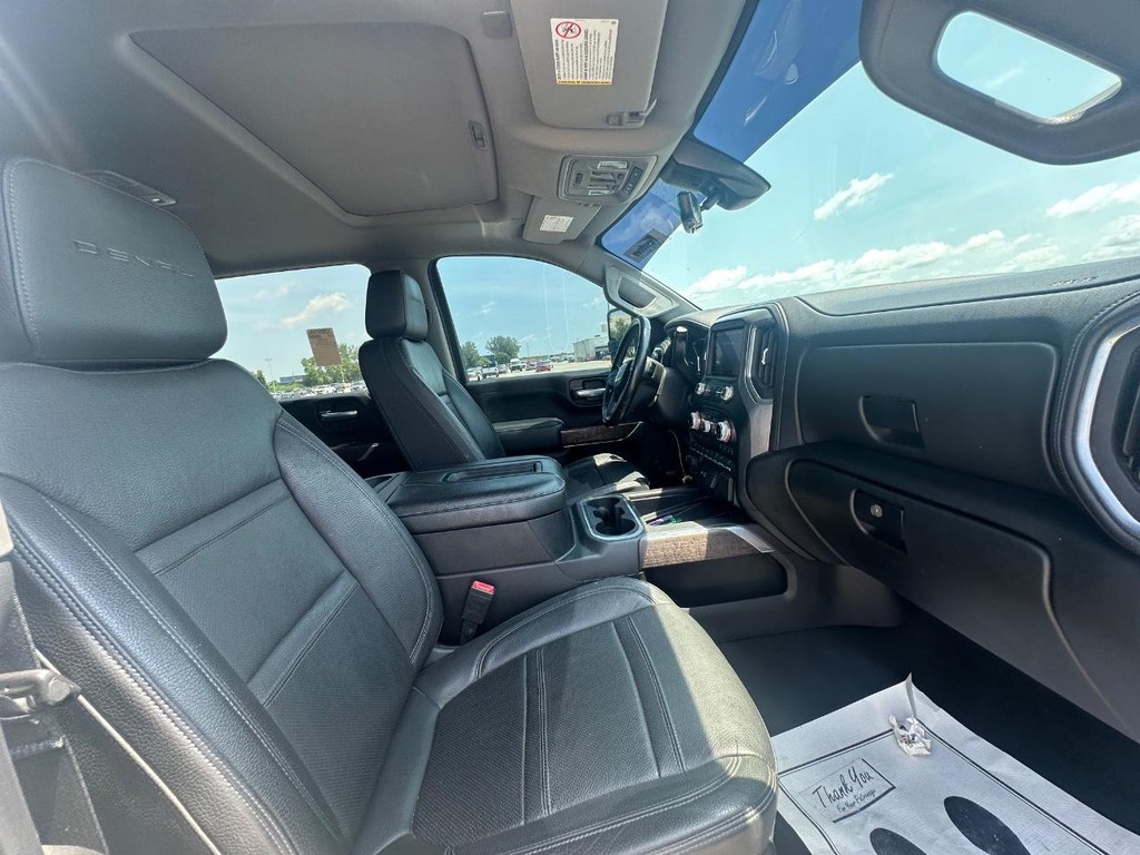 GMC Sierra 3500HD Vehicle Full-screen Gallery Image 23