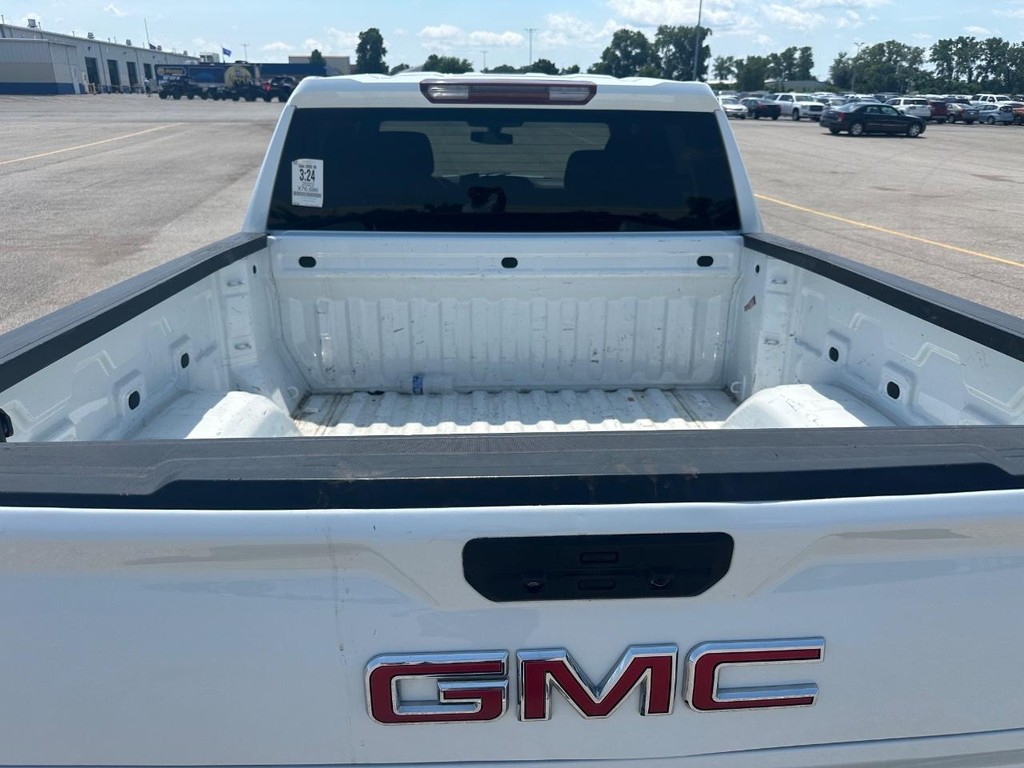 GMC Sierra 1500 Limited Vehicle Full-screen Gallery Image 3