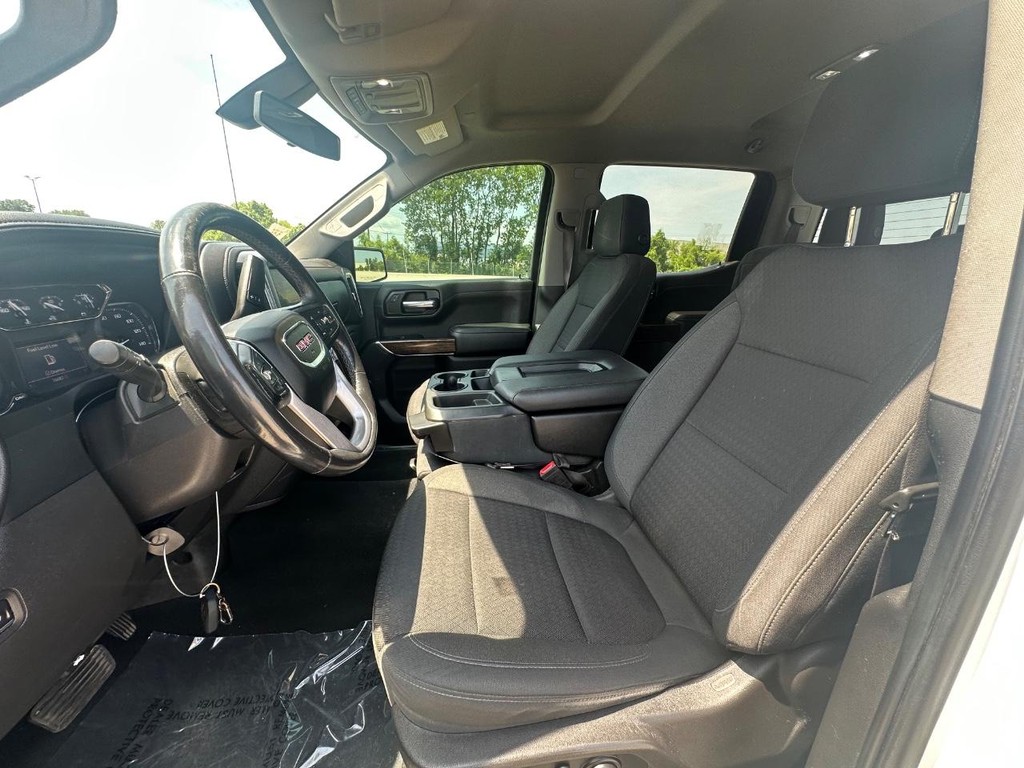 GMC Sierra 1500 Limited Vehicle Full-screen Gallery Image 14
