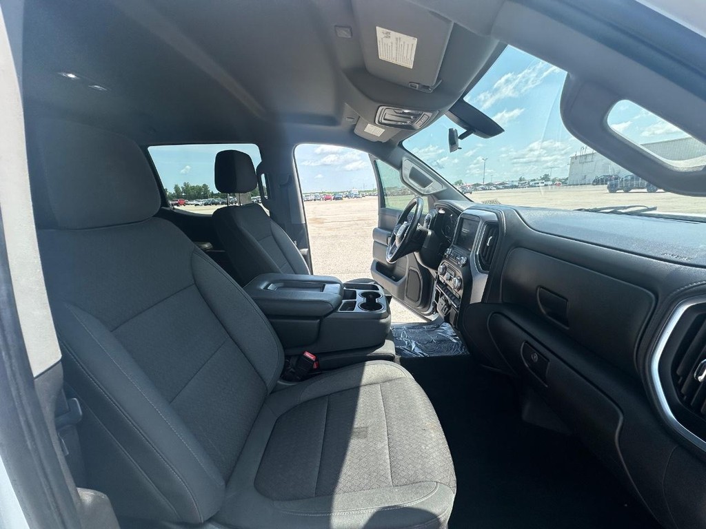 GMC Sierra 1500 Limited Vehicle Full-screen Gallery Image 16