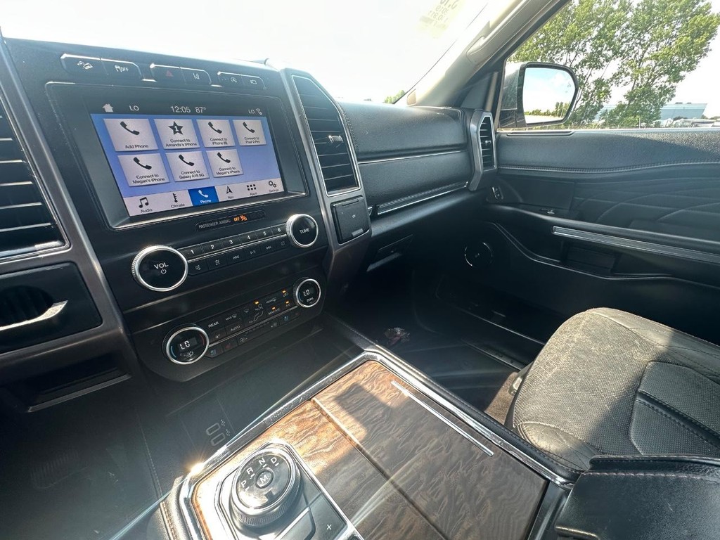 Ford Expedition Vehicle Full-screen Gallery Image 20