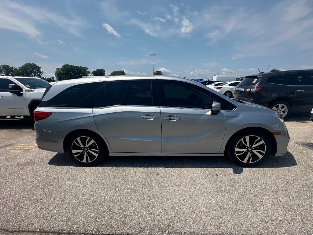 Honda Odyssey Vehicle Full-screen Gallery Image 2