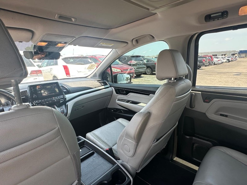 Honda Odyssey Vehicle Full-screen Gallery Image 15