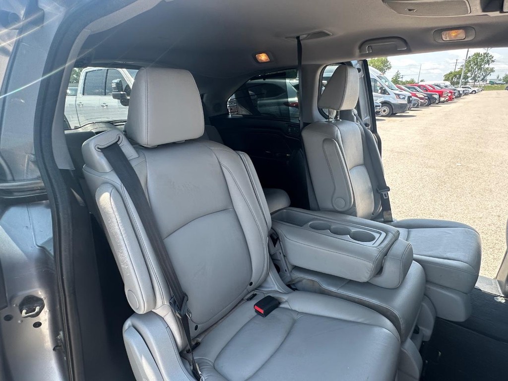 Honda Odyssey Vehicle Full-screen Gallery Image 21