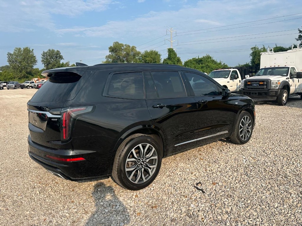 Cadillac XT6 Vehicle Full-screen Gallery Image 05