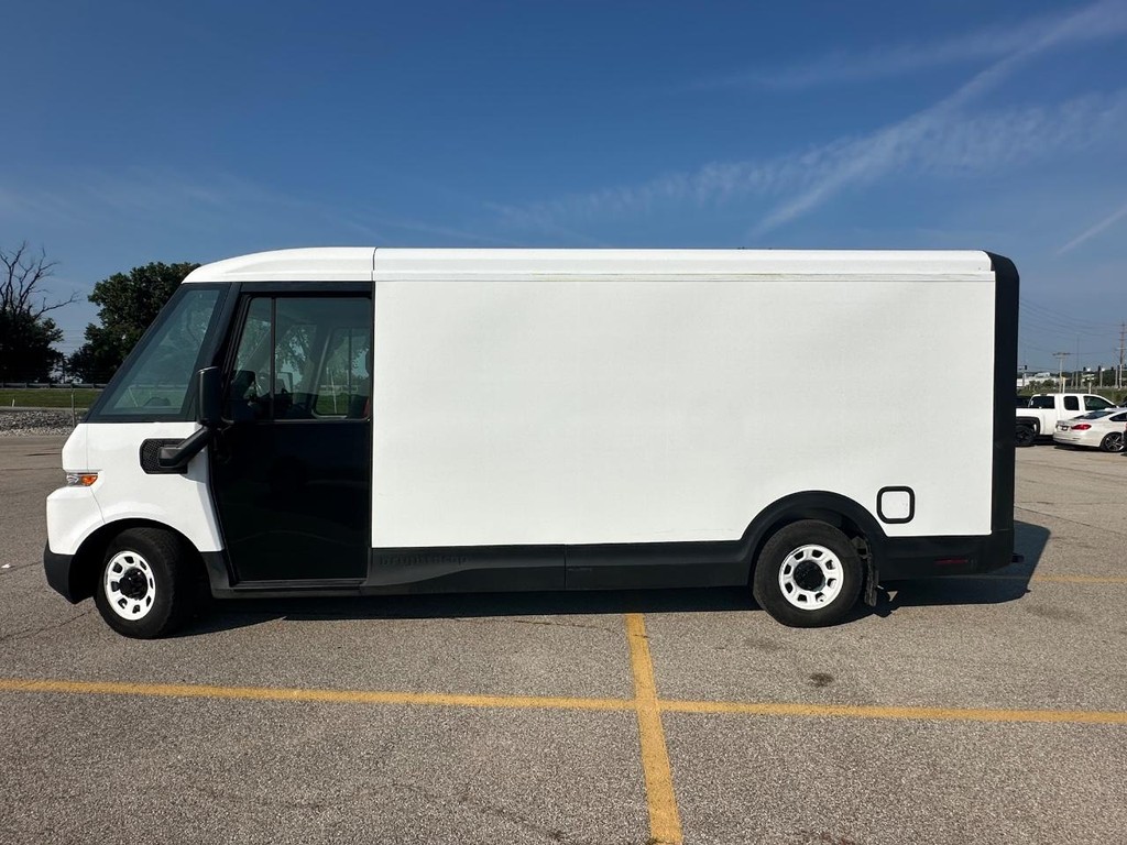 Brightdrop Zevo 600 Vehicle Full-screen Gallery Image 07