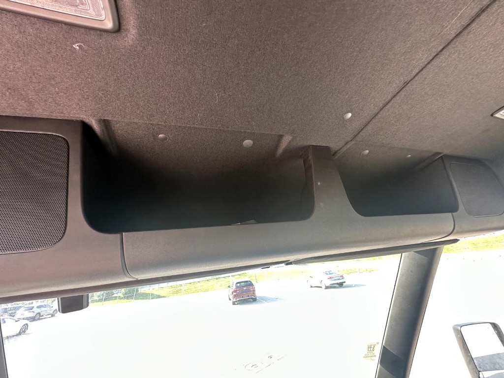 Brightdrop Zevo 600 Vehicle Full-screen Gallery Image 26
