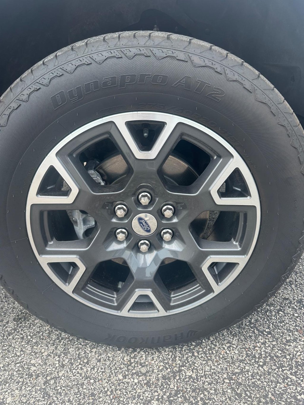 Ford F-150 Vehicle Full-screen Gallery Image 3
