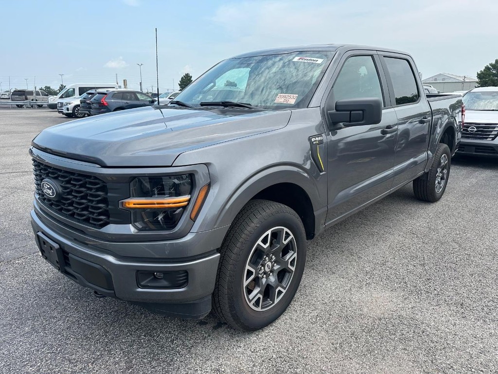 Ford F-150 Vehicle Full-screen Gallery Image 9