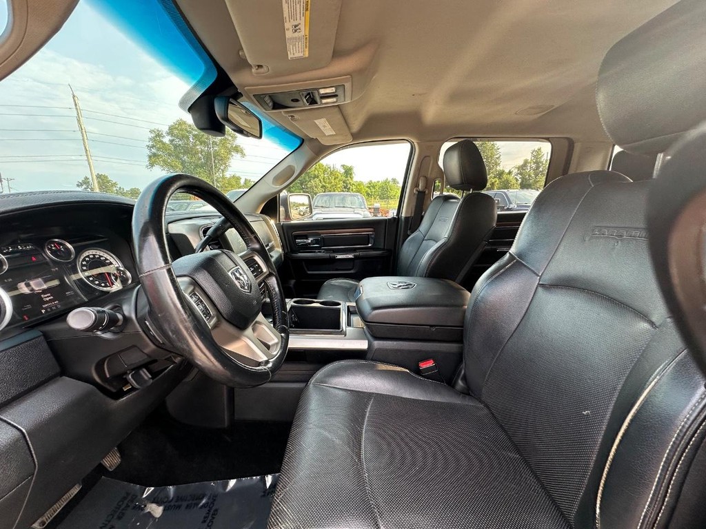 Ram 2500 Vehicle Full-screen Gallery Image 13