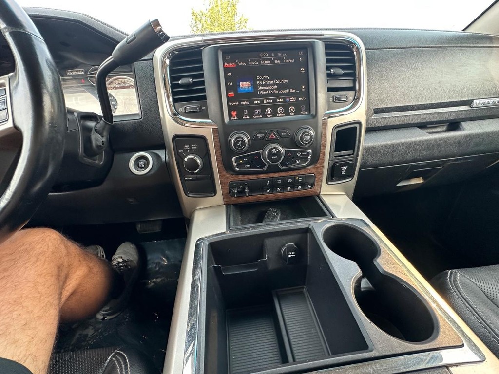 Ram 2500 Vehicle Full-screen Gallery Image 20