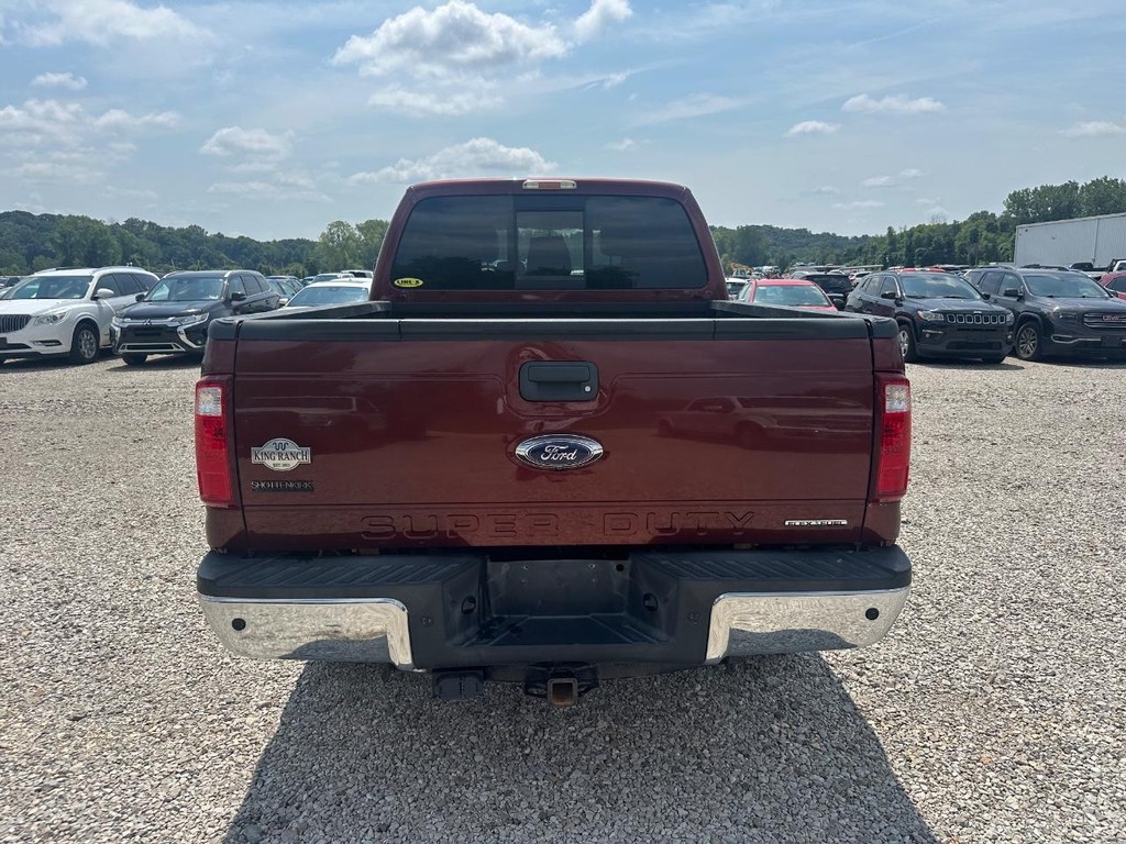 Ford Super Duty F-250 SRW Vehicle Full-screen Gallery Image 2