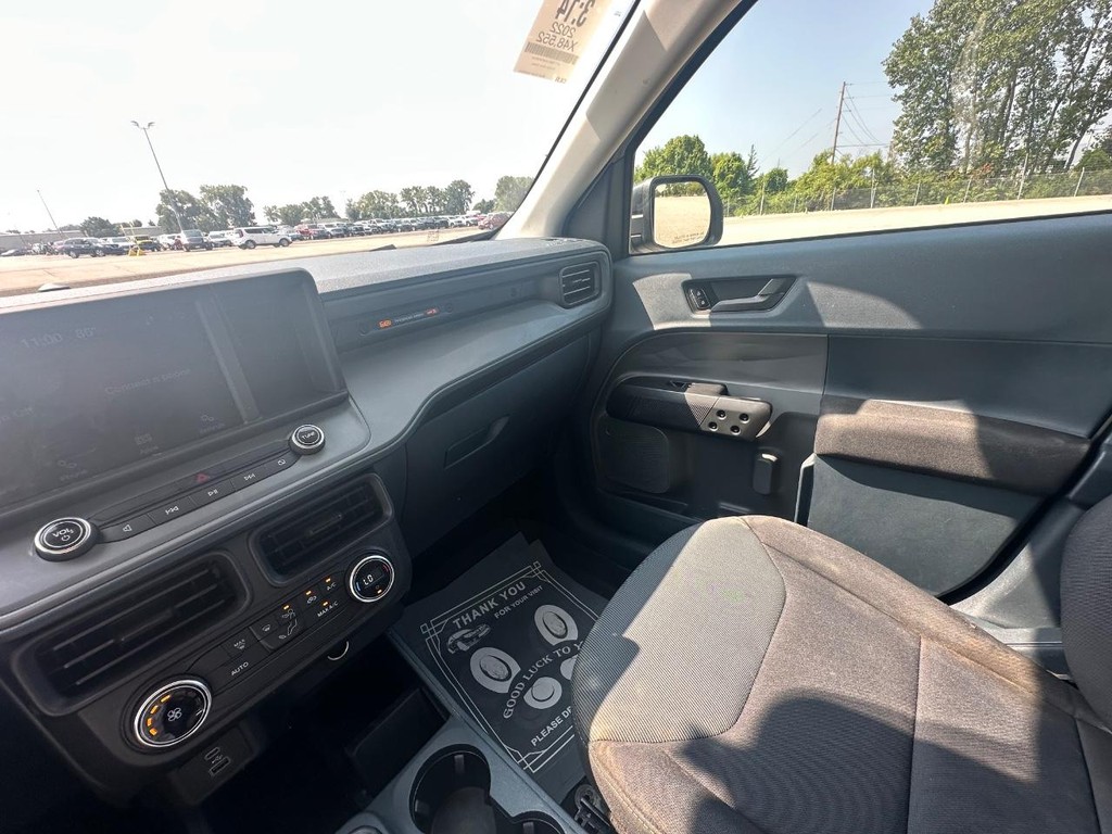 Ford Maverick Vehicle Full-screen Gallery Image 14