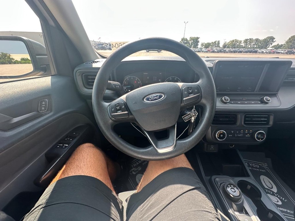 Ford Maverick Vehicle Full-screen Gallery Image 21