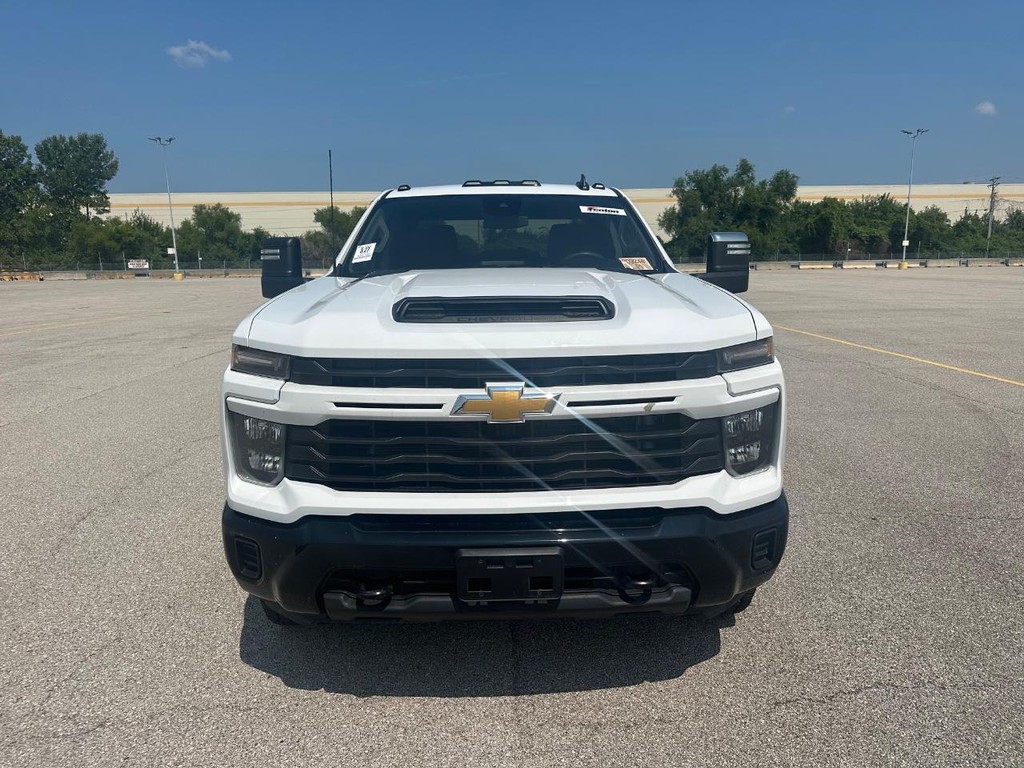 Chevrolet Silverado 2500HD Vehicle Full-screen Gallery Image 7