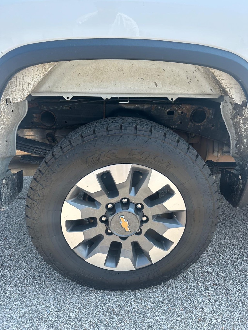 Chevrolet Silverado 2500HD Vehicle Full-screen Gallery Image 20
