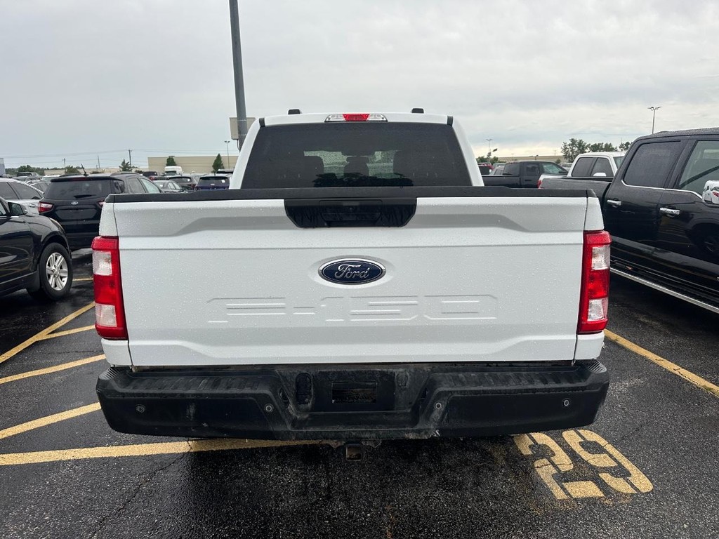 Ford F-150 Vehicle Full-screen Gallery Image 3