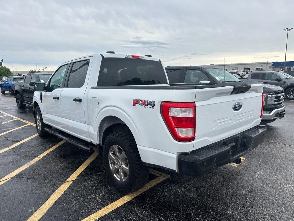 Ford F-150 Vehicle Full-screen Gallery Image 6