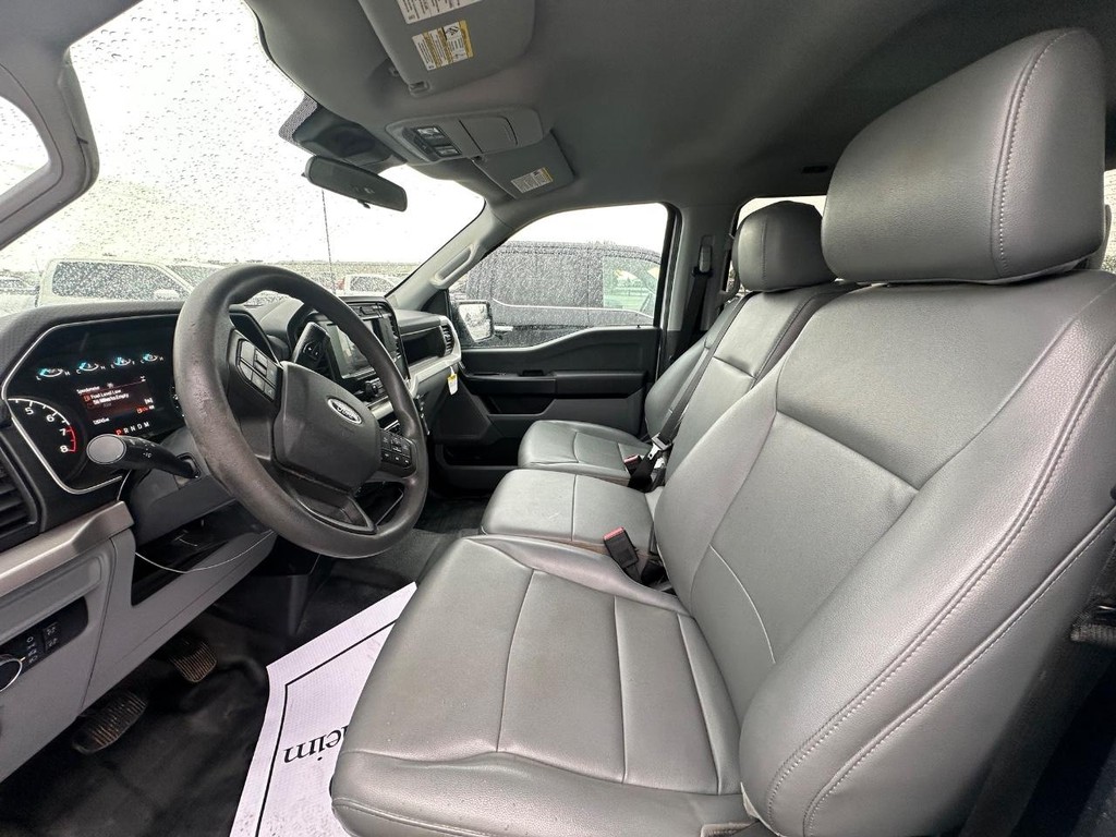 Ford F-150 Vehicle Full-screen Gallery Image 10