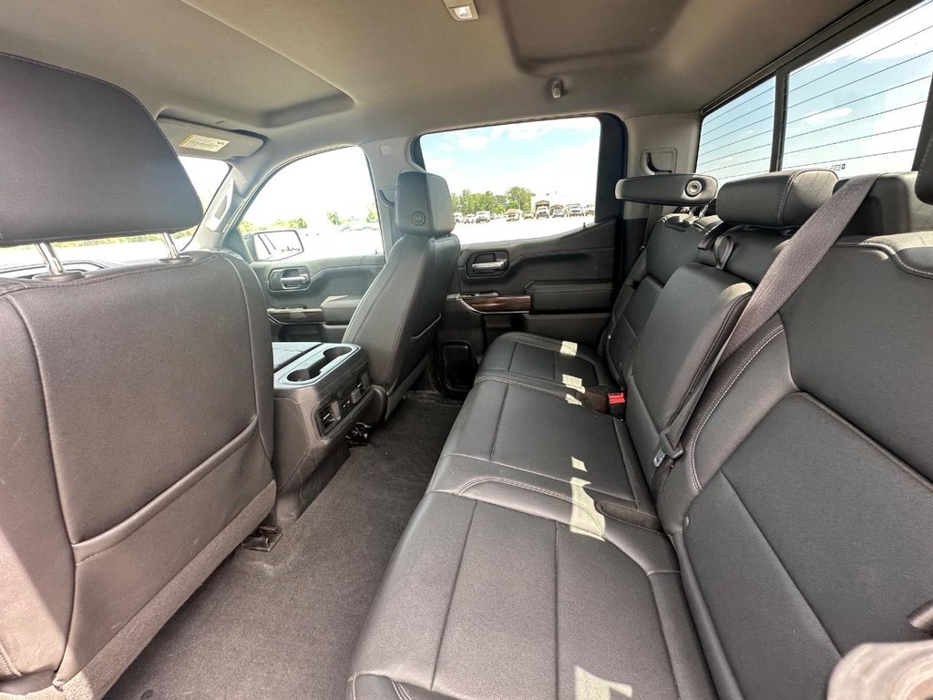 Chevrolet Silverado 1500 Vehicle Full-screen Gallery Image 10