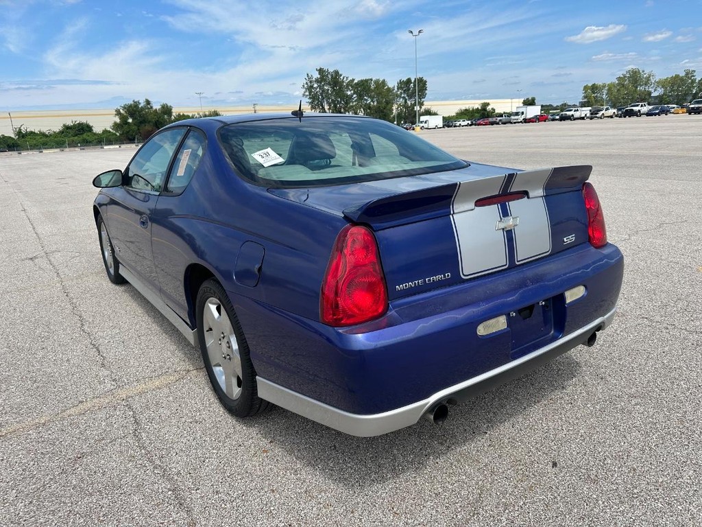 Chevrolet Monte Carlo Vehicle Full-screen Gallery Image 05