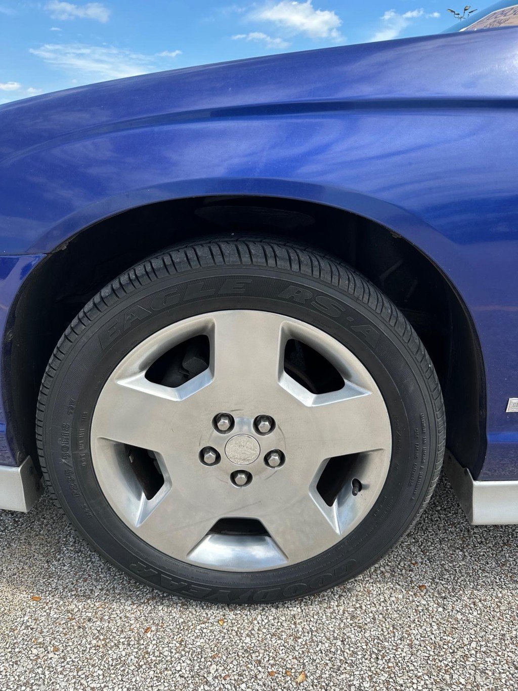 Chevrolet Monte Carlo Vehicle Full-screen Gallery Image 07