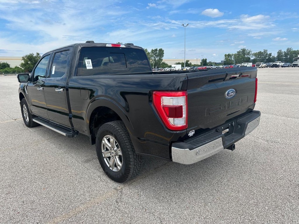 Ford F-150 Vehicle Full-screen Gallery Image 3