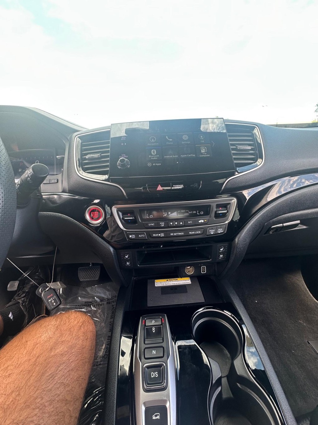 Honda Passport Vehicle Full-screen Gallery Image 18