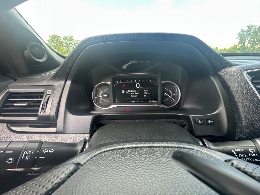 Honda Passport Vehicle Full-screen Gallery Image 22