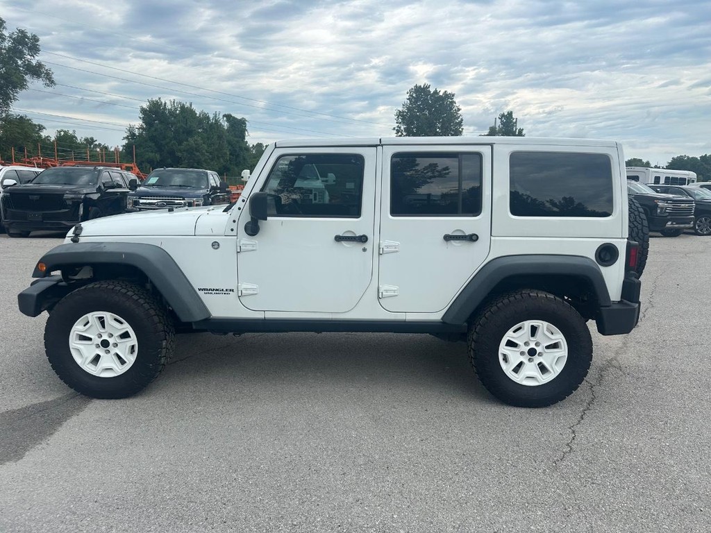 Jeep Wrangler Unlimited Vehicle Full-screen Gallery Image 4