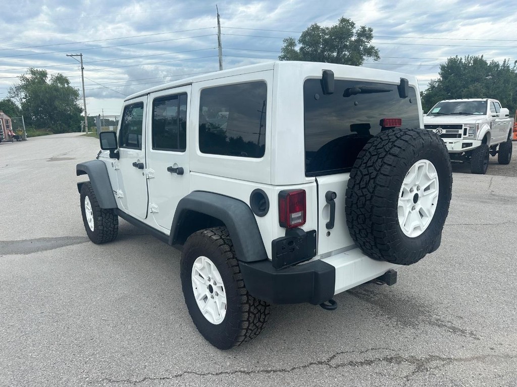 Jeep Wrangler Unlimited Vehicle Full-screen Gallery Image 5