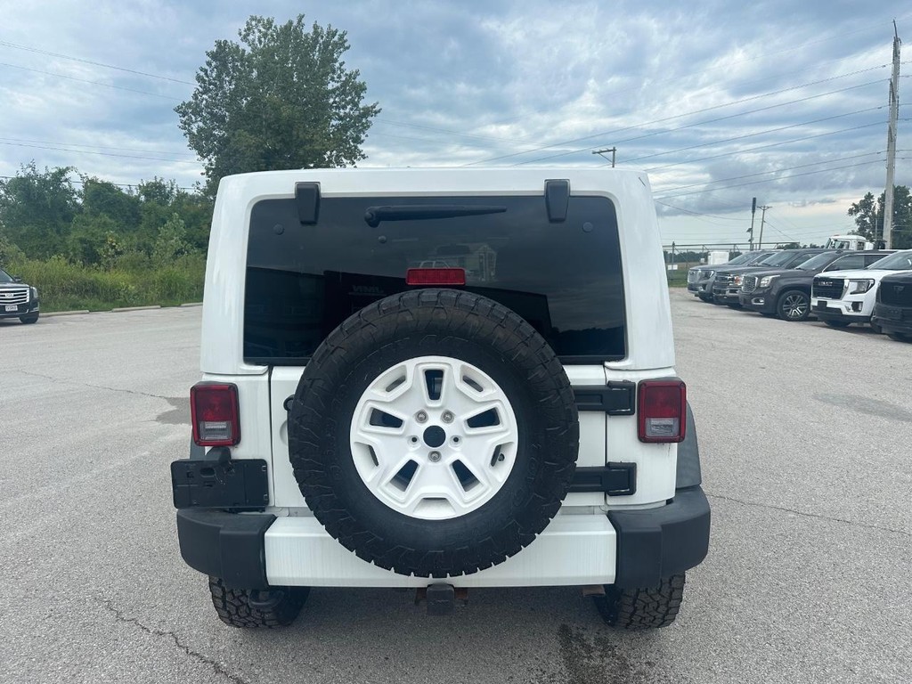 Jeep Wrangler Unlimited Vehicle Full-screen Gallery Image 6