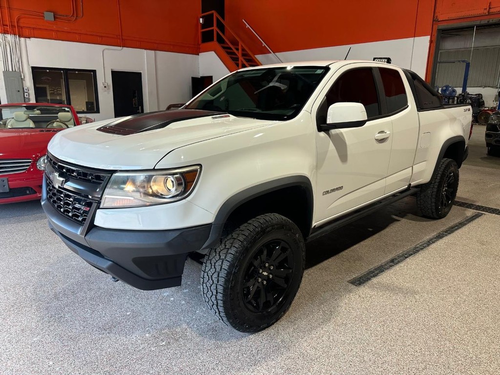 Chevrolet Colorado Vehicle Full-screen Gallery Image 03