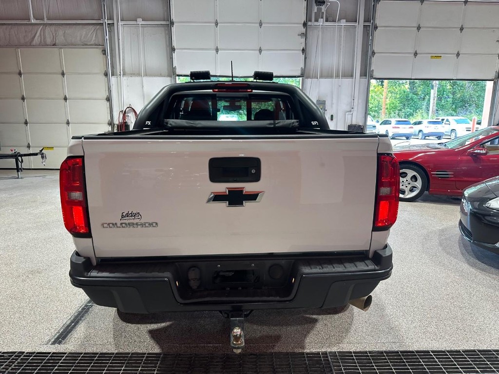 Chevrolet Colorado Vehicle Full-screen Gallery Image 06