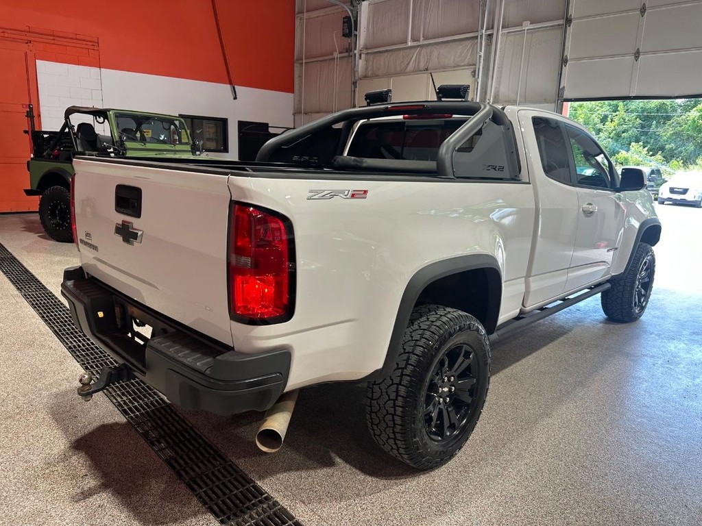 Chevrolet Colorado Vehicle Full-screen Gallery Image 07