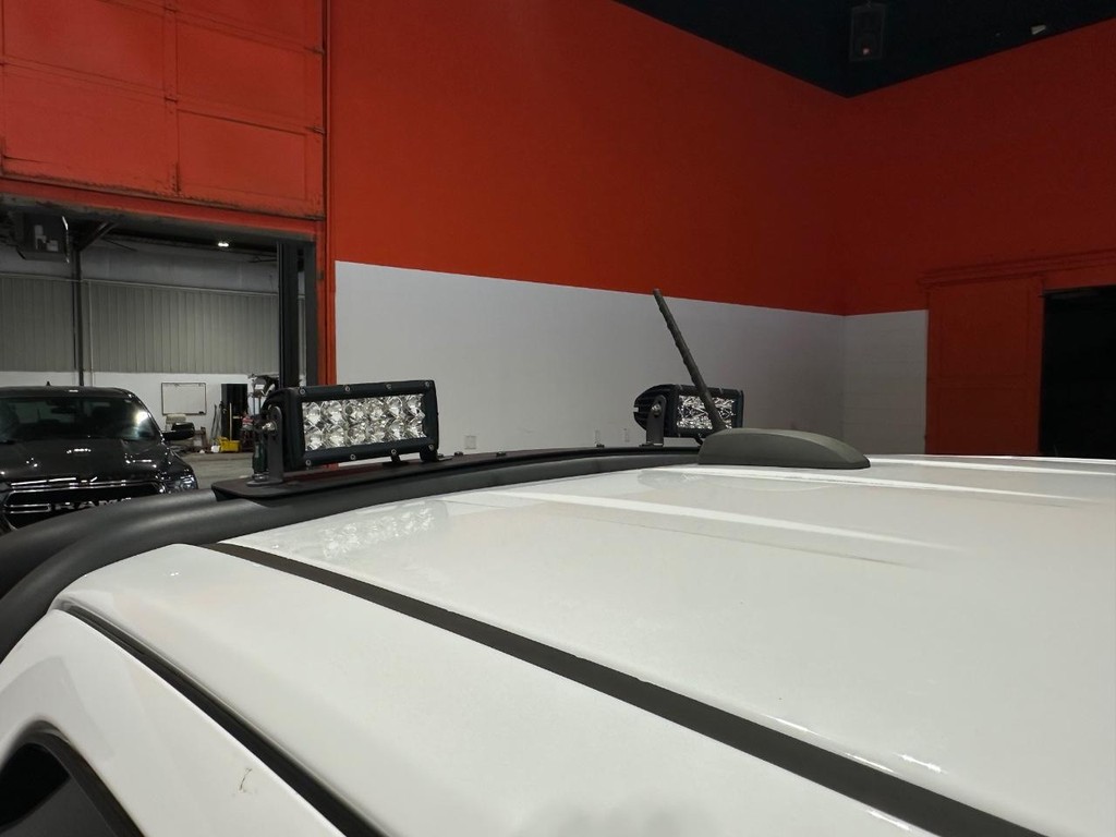 Chevrolet Colorado Vehicle Full-screen Gallery Image 13