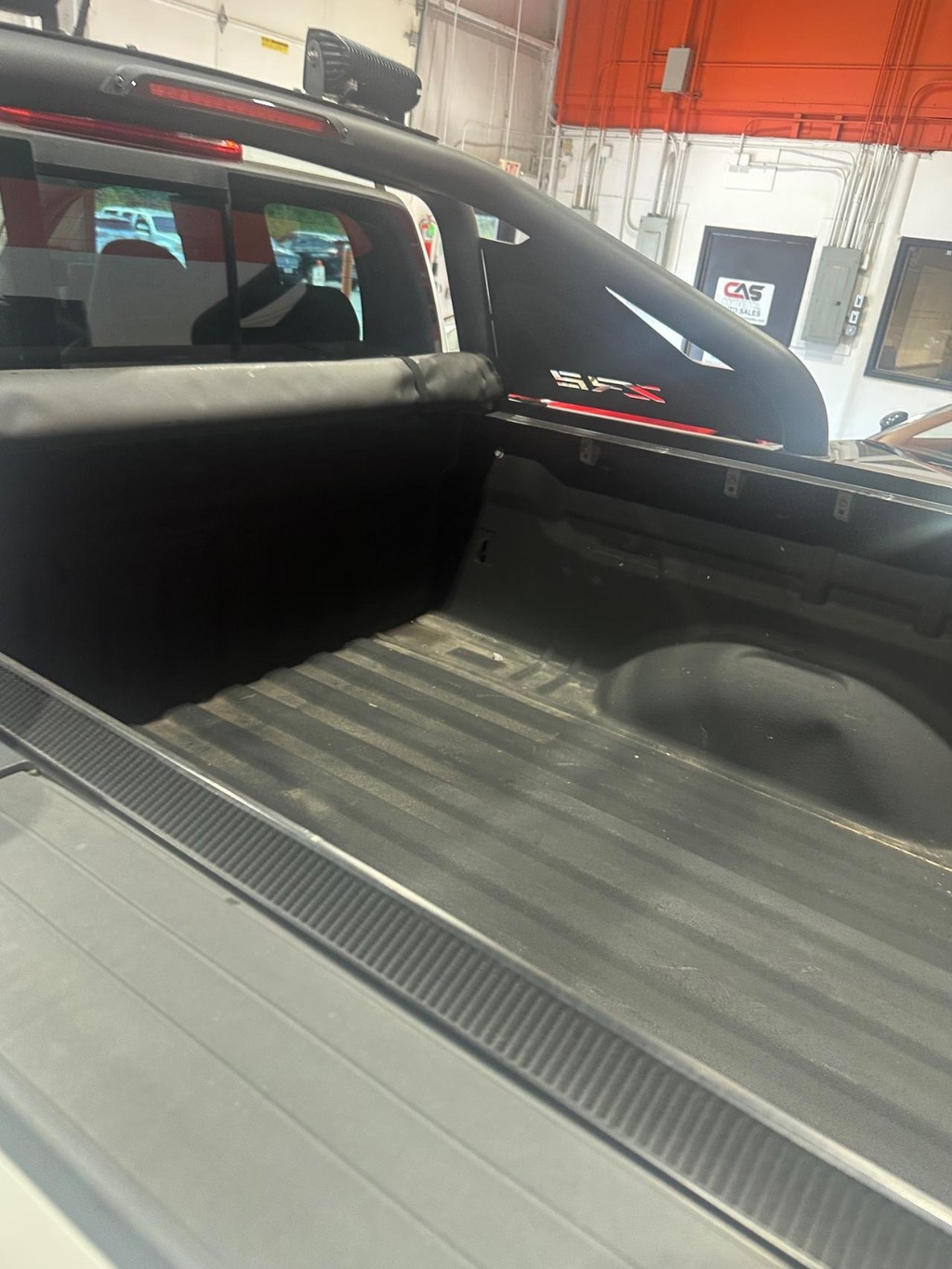 Chevrolet Colorado Vehicle Full-screen Gallery Image 20