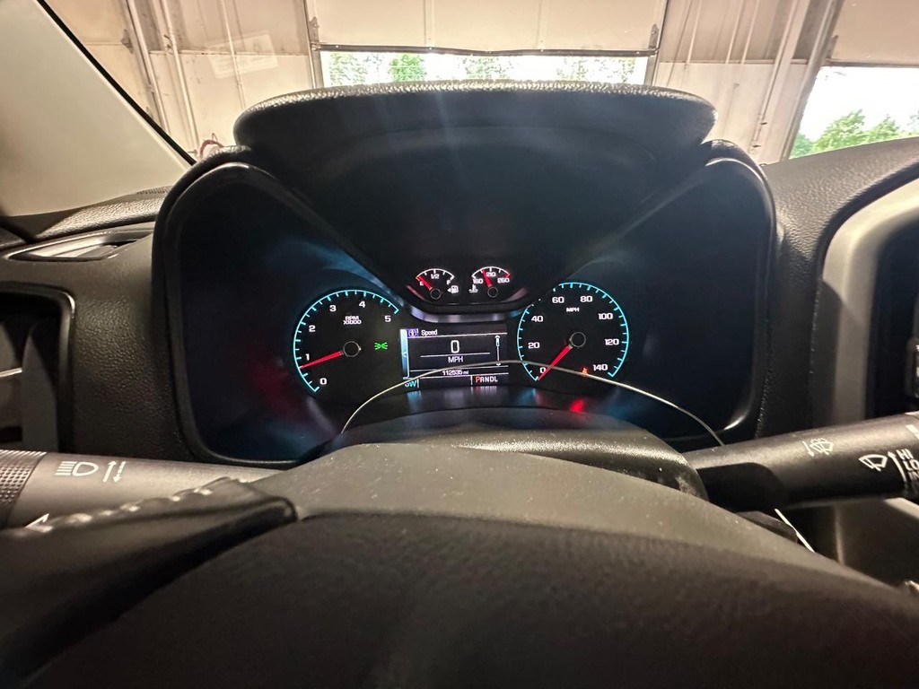 Chevrolet Colorado Vehicle Full-screen Gallery Image 23