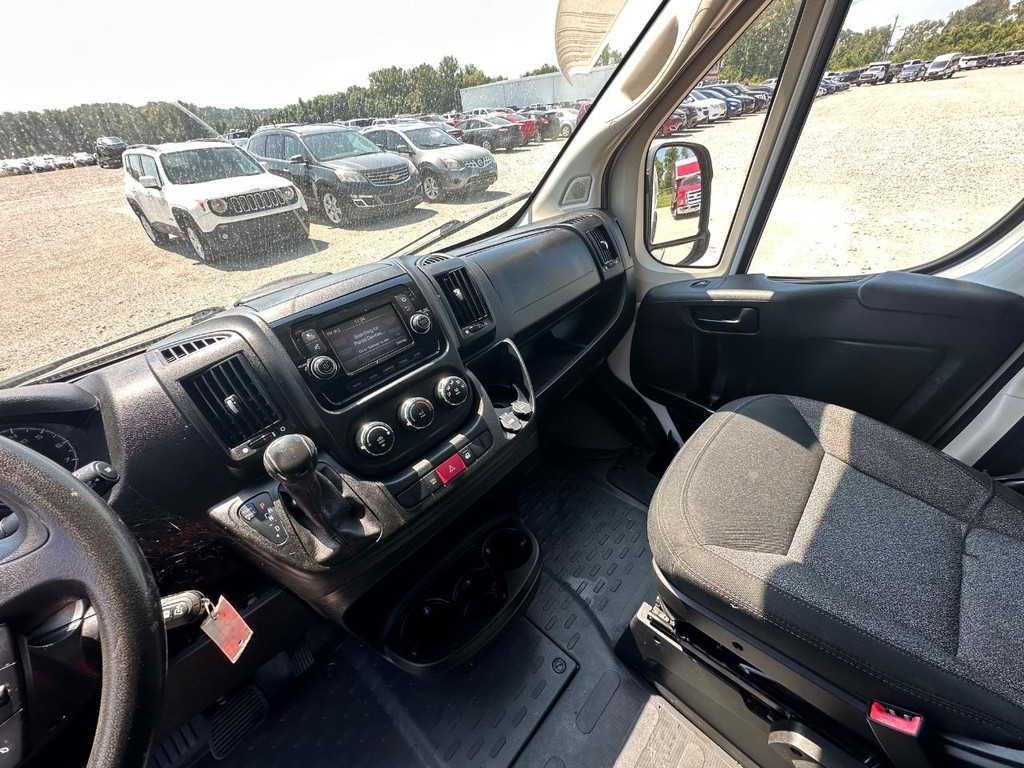 Ram ProMaster Cargo Van Vehicle Full-screen Gallery Image 14