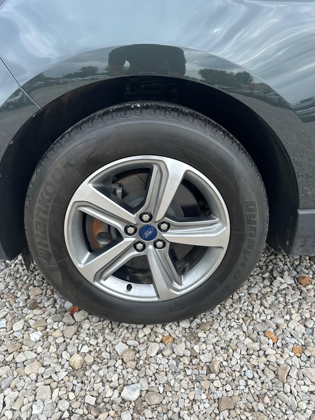 Ford Edge Vehicle Full-screen Gallery Image 16