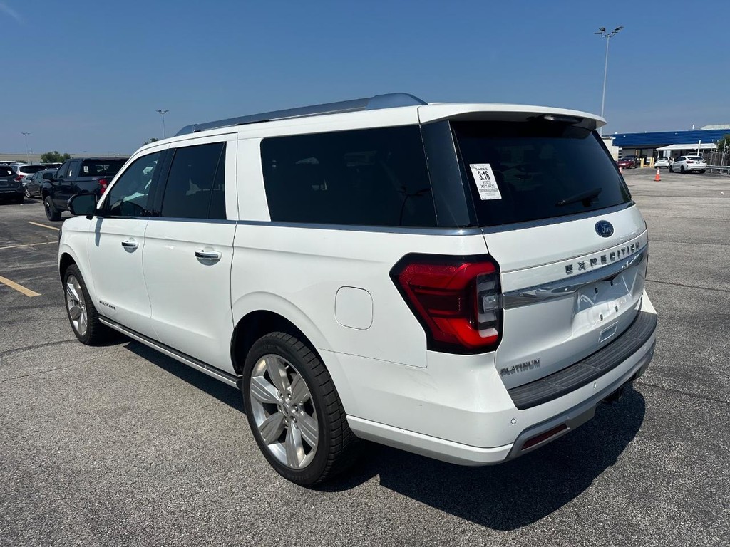 Ford Expedition Max Vehicle Full-screen Gallery Image 5