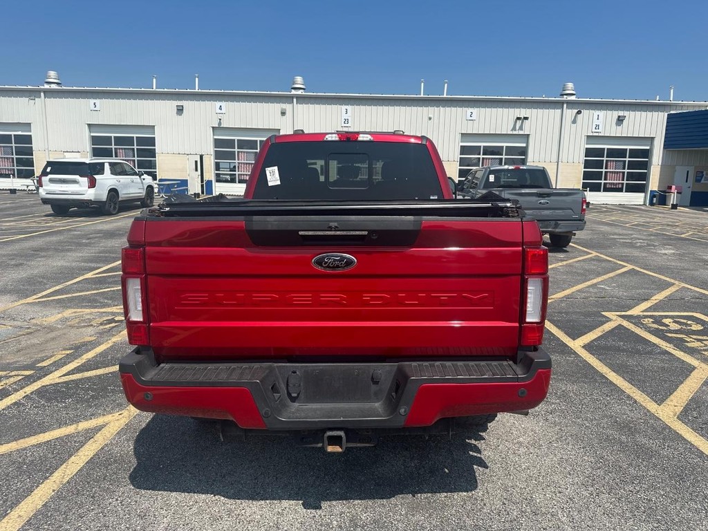 Ford Super Duty F-250 SRW Vehicle Full-screen Gallery Image 6