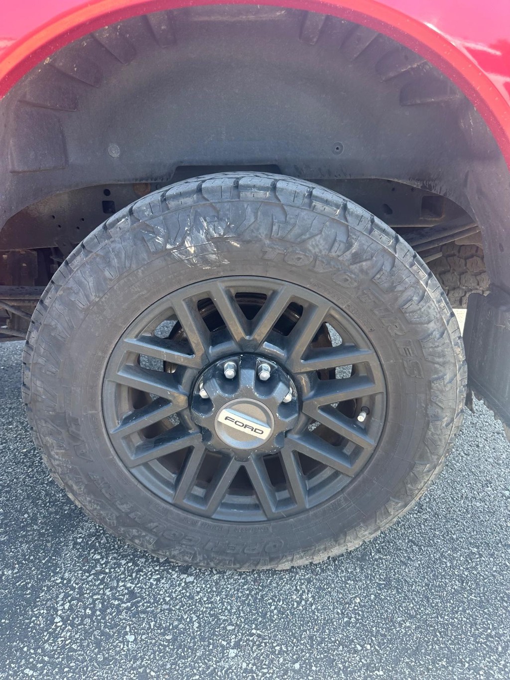 Ford Super Duty F-250 SRW Vehicle Full-screen Gallery Image 7