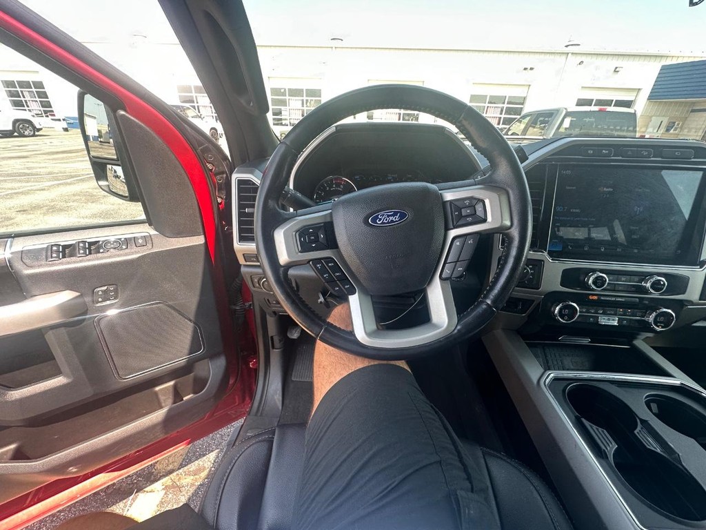 Ford Super Duty F-250 SRW Vehicle Full-screen Gallery Image 19