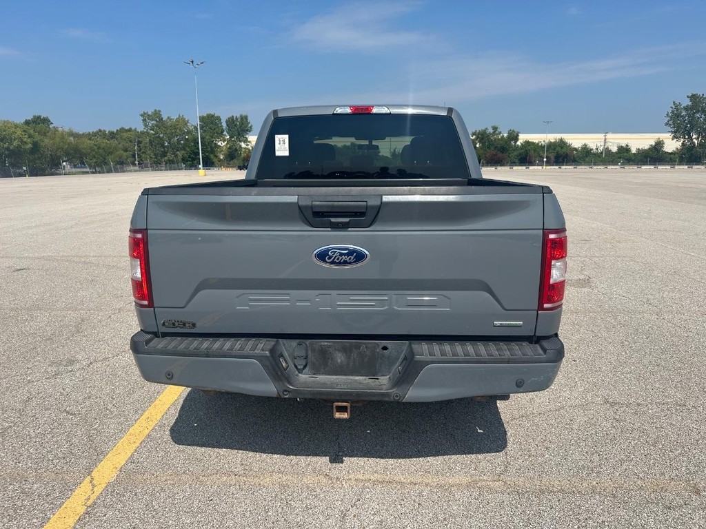 Ford F-150 Vehicle Full-screen Gallery Image 4